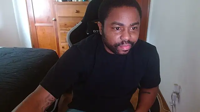 Snapshot of Breadwinnah chatting on November 16, 2025, 8:24 pm Breadwinnah online show from November 16, 2025, 8:24 pm