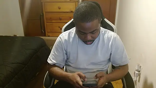 Snapshot of Breadwinnah chatting on November 29, 2025, 6:02 am Breadwinnah online show from November 29, 2025, 6:02 am