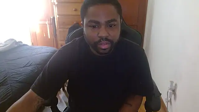 Snapshot of Breadwinnah chatting on October 29, 2025, 3:55 pm Breadwinnah online show from October 29, 2025, 3:55 pm