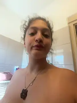 DreamThickCouple online show from July 31, 2026, 2:47 pm