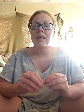 Snapshot of countrymomma chatting on October 8, 2025, 3:46 pm countrymomma online show from October 8, 2025, 3:46 pm