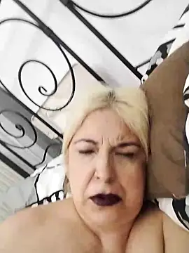 MarielaFerrer online show from November 6, 2025, 7:07 pm