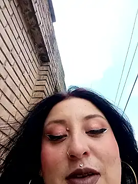 Snapshot of megan_fox5 chatting on October 26, 2025, 3:23 pm megan fox5 online show from October 26, 2025, 3:23 pm