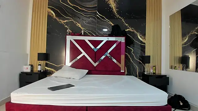 Snapshot of VioletRose_as chatting on November 15, 2025, 7:51 pm VioletRose as online show from November 15, 2025, 7:51 pm