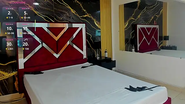 VioletRose as online show from January 8, 2026, 8:48 pm