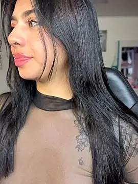 charlotte queen1320 online show from April 17, 2026, 4:15 am