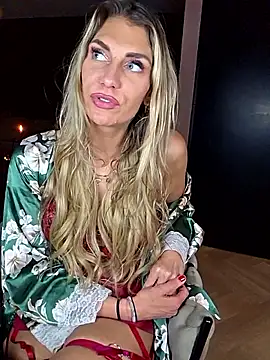 Melody1600 online show from April 15, 2026, 8:20 pm