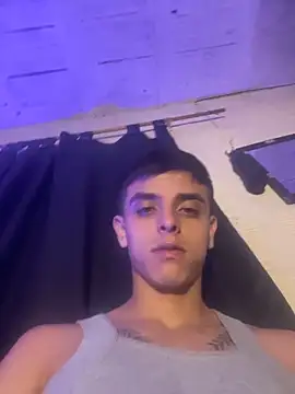 Snapshot of DOMINIC_ZETA chatting on November 13, 2025, 4:05 am DOMINIC ZETA online show from November 13, 2025, 4:05 am