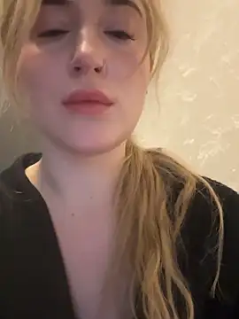 Snapshot of acidjuice0 chatting on November 25, 2025, 2:12 am acidjuice0 online show from November 25, 2025, 2:12 am