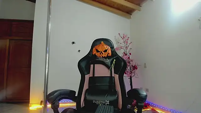 auraeroticaxxx online show from October 19, 2025, 4:04 am