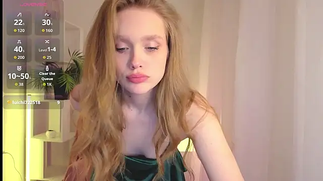 Snapshot of KathyBlooms chatting on September 11, 2025, 10:21 pm KathyBlooms online show from September 11, 2025, 10:21 pm