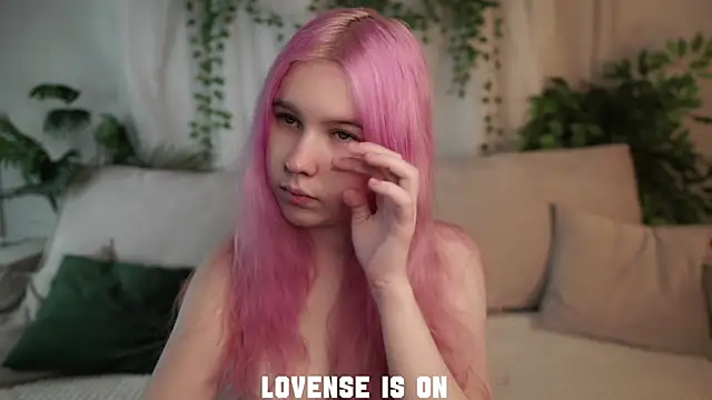 ElizSpieth online show from December 4, 2025, 1:04 am