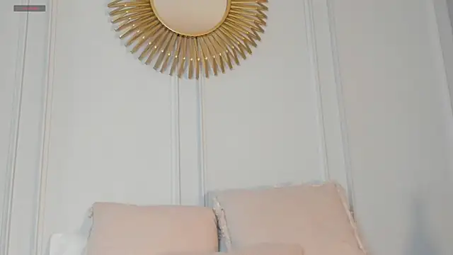 CharlotteBrownn  online show from July 25, 2026, 2:08 am