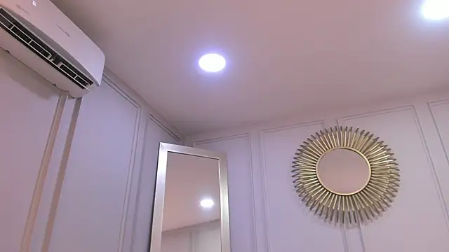 CharlotteBrownn  online show from January 8, 2026, 4:51 am