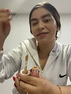 CharlotteBrownn  online show from February 21, 2026, 2:46 am