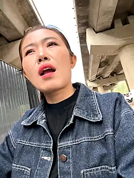 feifei 521 online show from September 26, 2025, 3:13 am