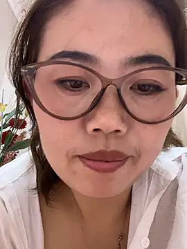 feifei 521 online show from October 1, 2025, 1:59 pm