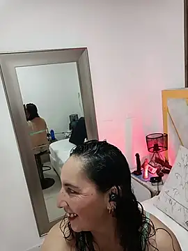 Snapshot of Luna_Naughty1 chatting on February 24, 2026, 6:42 pm Luna Naughty1 online show from February 24, 2026, 6:42 pm