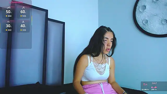 Snapshot of Lucy-23 chatting on October 9, 2025, 4:24 am Lucy-23 online show from October 9, 2025, 4:24 am