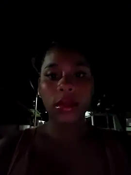 Snapshot of Mia-sensual chatting on October 24, 2025, 4:11 am Mia-sensual online show from October 24, 2025, 4:11 am