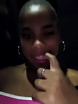 Snapshot of Mia-sensual chatting on December 3, 2025, 2:23 am Mia-sensual online show from December 3, 2025, 2:23 am