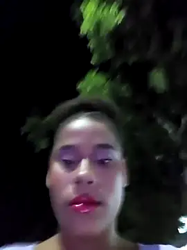 Snapshot of Mia-sensual chatting on October 28, 2025, 3:29 am Mia-sensual online show from October 28, 2025, 3:29 am