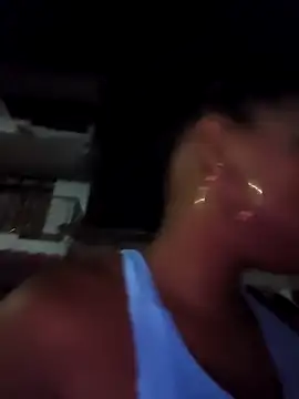 Snapshot of Mia-sensual chatting on November 4, 2025, 4:27 am Mia-sensual online show from November 4, 2025, 4:27 am