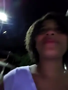 Snapshot of Mia-sensual chatting on November 19, 2025, 3:39 am Mia-sensual online show from November 19, 2025, 3:39 am