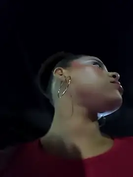 Snapshot of Mia-sensual chatting on November 7, 2025, 2:16 am Mia-sensual online show from November 7, 2025, 2:16 am