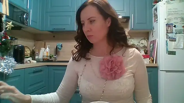 ALICAINWONDERLAND online show from January 8, 2026, 7:42 pm