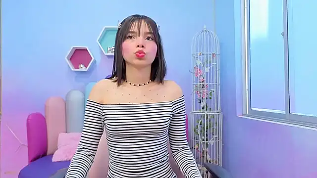 Issa Skinny  online show from October 2, 2025, 11:35 am
