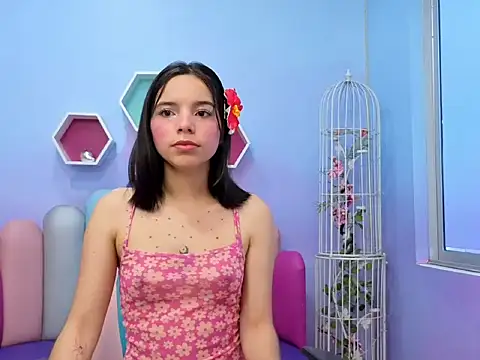 Issa Skinny  online show from September 21, 2025, 11:59 am