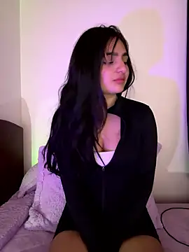 Clementyne30 online show from January 8, 2026, 11:33 pm