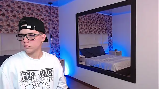 SpencerMontgomery online show from October 22, 2025, 7:46 pm