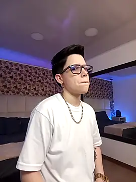 SpencerMontgomery online show from October 2, 2025, 6:33 pm