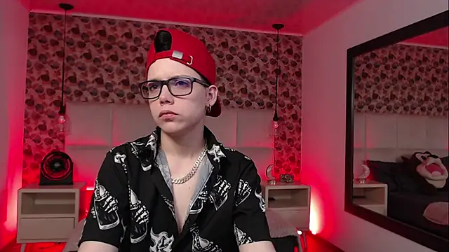 SpencerMontgomery online show from September 14, 2025, 5:35 pm