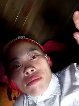 Snapshot of CoMay003 chatting on October 9, 2025, 9:54 am CoMay003 online show from October 9, 2025, 9:54 am