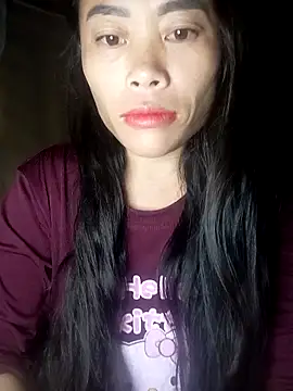 Snapshot of CoMay003 chatting on November 6, 2025, 8:24 pm CoMay003 online show from November 6, 2025, 8:24 pm