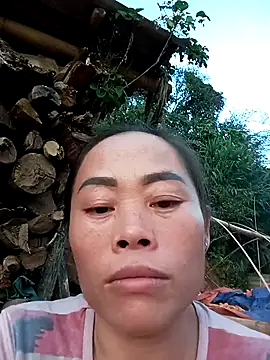 Snapshot of CoMay003 chatting on September 20, 2025, 10:42 am CoMay003 online show from September 20, 2025, 10:42 am