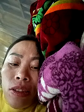 Snapshot of CoMay003 chatting on November 22, 2025, 10:58 am CoMay003 online show from November 22, 2025, 10:58 am