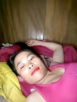 Snapshot of CoMay003 chatting on February 12, 2026, 10:48 am CoMay003 online show from February 12, 2026, 10:48 am