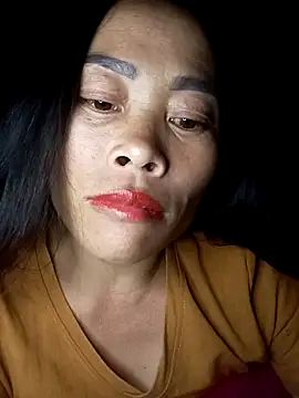 Snapshot of CoMay003 chatting on October 22, 2025, 1:21 pm CoMay003 online show from October 22, 2025, 1:21 pm