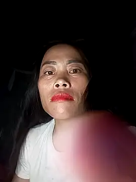 Snapshot of CoMay003 chatting on October 10, 2025, 1:12 pm CoMay003 online show from October 10, 2025, 1:12 pm