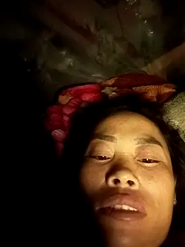 Snapshot of CoMay003 chatting on October 24, 2025, 9:47 pm CoMay003 online show from October 24, 2025, 9:47 pm