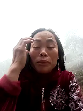 CoMay003 online show from December 5, 2025, 9:30 am