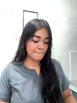 Mariaotalvaro online show from October 11, 2025, 6:20 pm