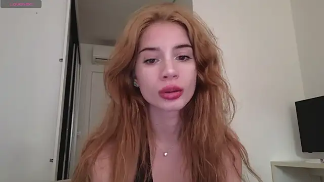 xxessx online show from November 3, 2025, 9:29 pm