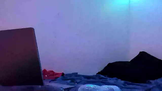 poonwolf online show from October 3, 2025, 2:15 am