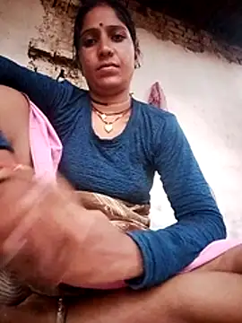 MISS-KAYA online show from July 6, 2026, 12:34 pm