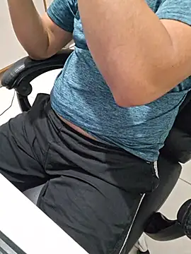 Carloskasado online show from December 16, 2025, 7:12 am